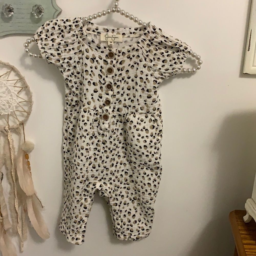 Jessica Simpson 18m animal print outfit